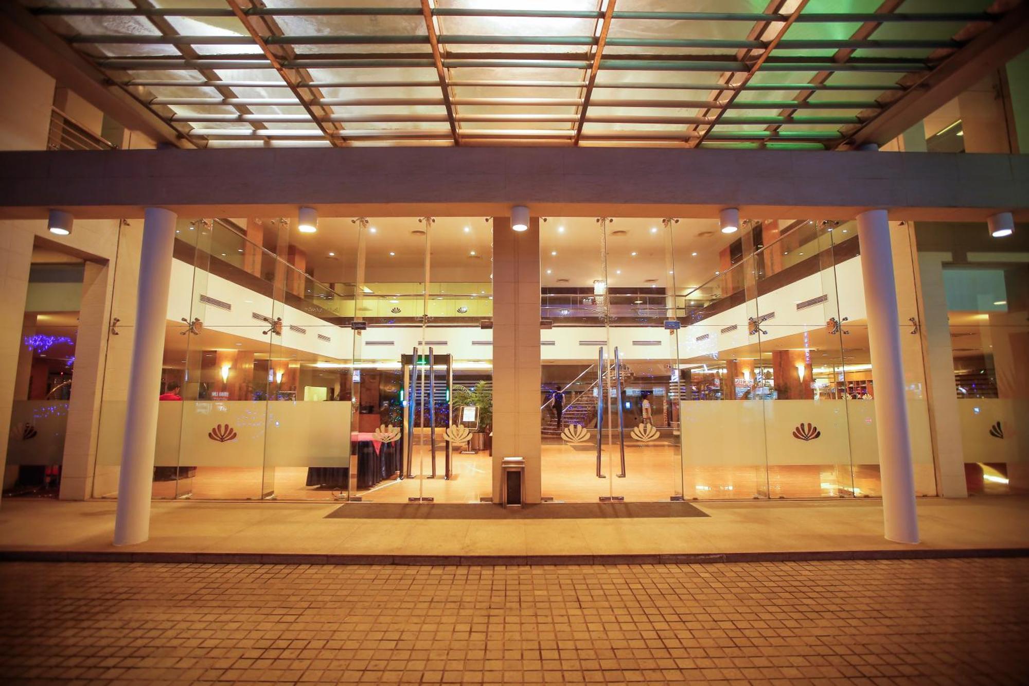 Long Beach Hotel Cox's Bazar Esterno foto