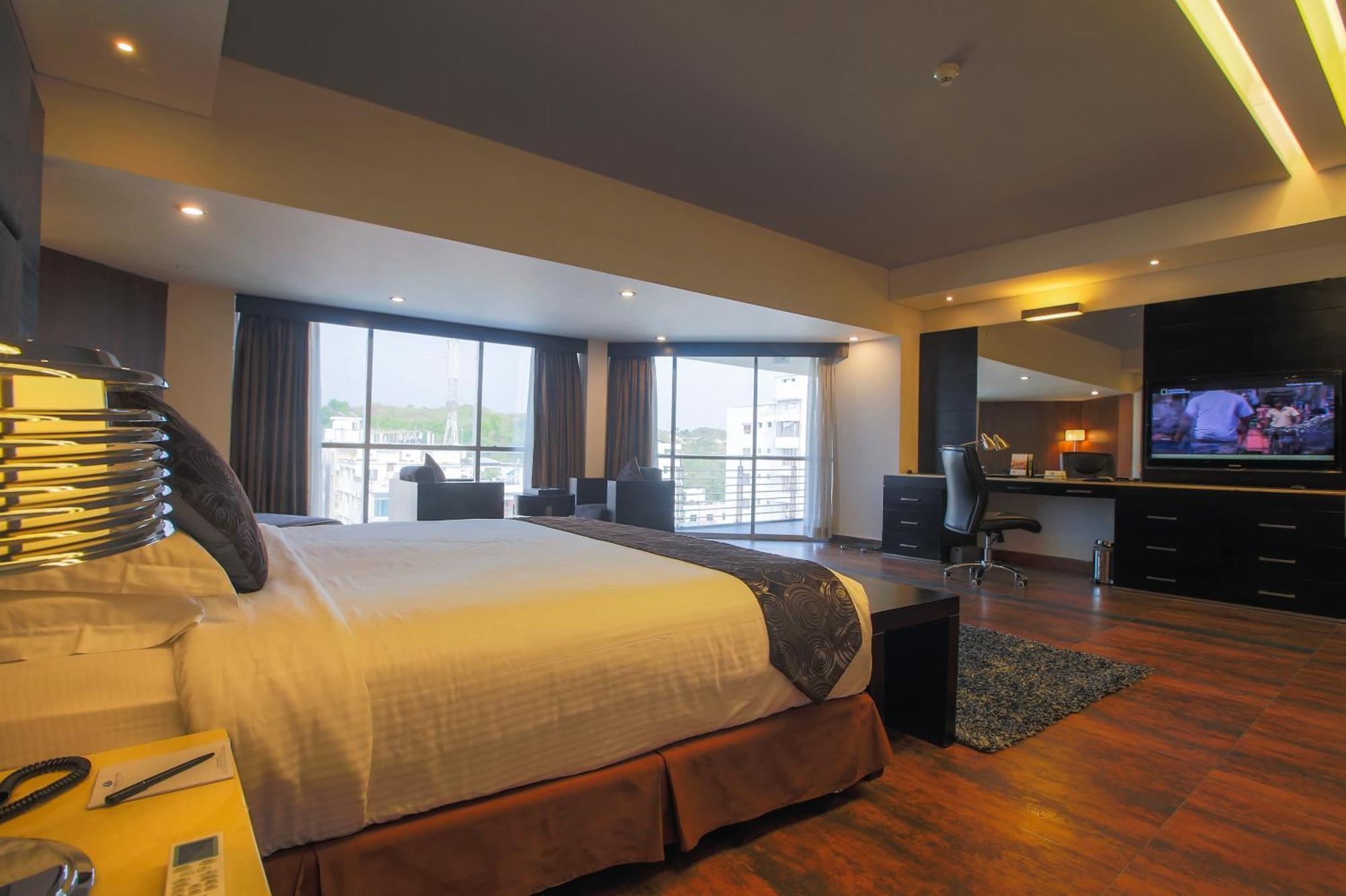 Long Beach Hotel Cox's Bazar Esterno foto