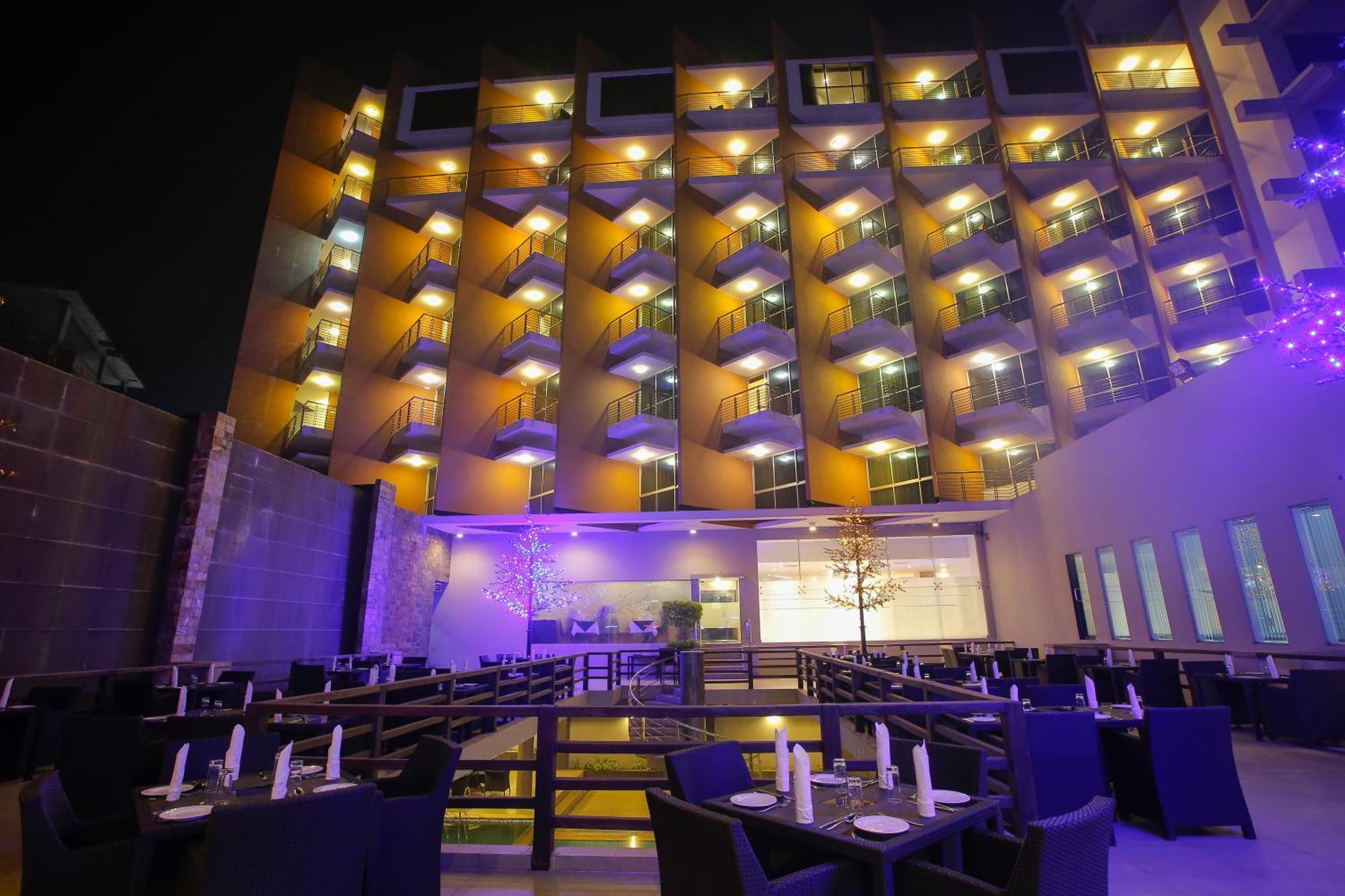 Long Beach Hotel Cox's Bazar Esterno foto